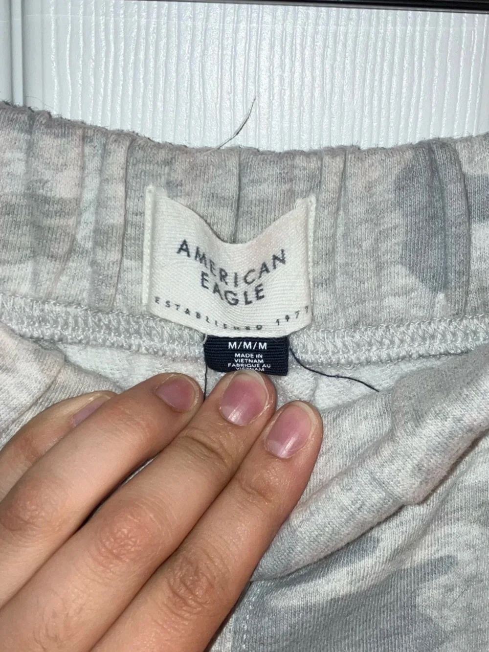 American Eagle Camo Barrel Sweatpants - Picture 5 of 8